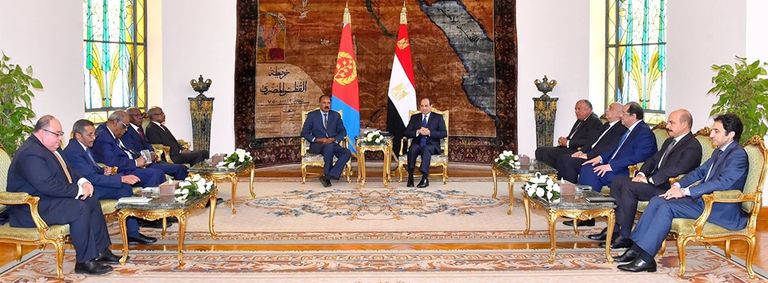 الرئيس المصري خلال استقبال رئيس إريتريا