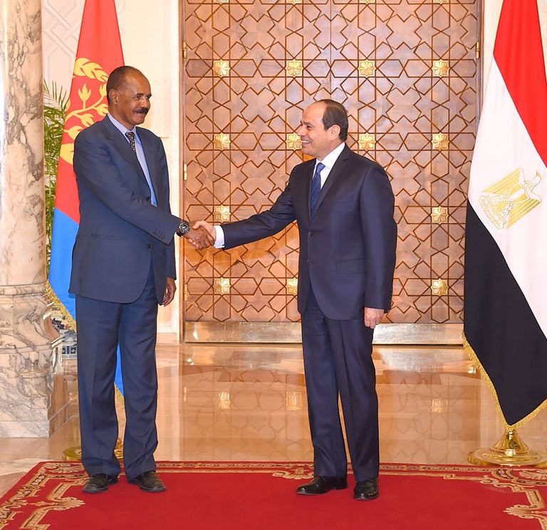 الرئيس المصري خلال استقبال رئيس إريتريا