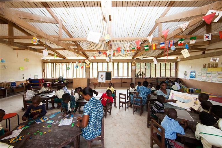 دبي العطاء تدعم الارتقاء بـ15 ألف طفل ومدرس في غانا