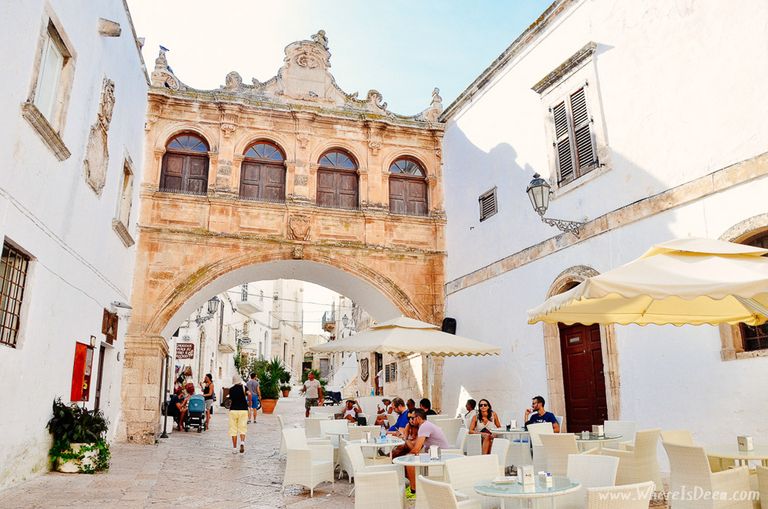 أوستوني.. مدينة بوليا البيضاء