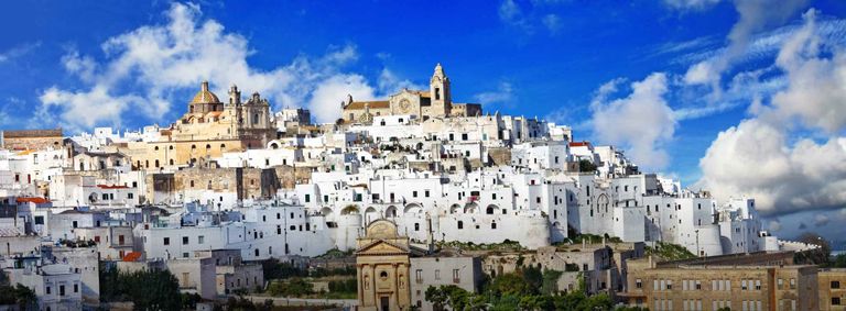 أوستوني.. مدينة بوليا البيضاء