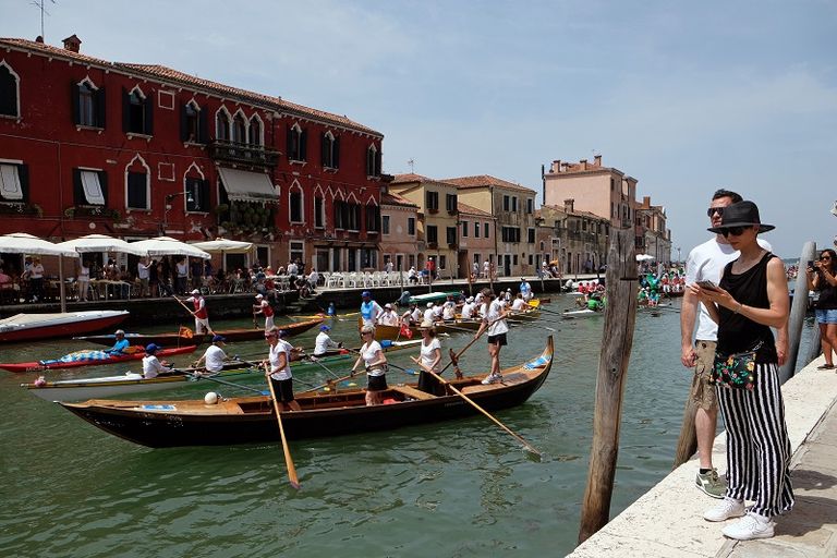 أعداد القوارب والمشاركين في السباق تشهد ارتفاعا مطردا بمرور الأعوام