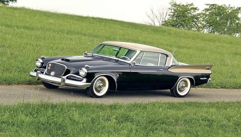 السيارات في خمسينيات القرن الماضي تميزت بالأناقة والقوة