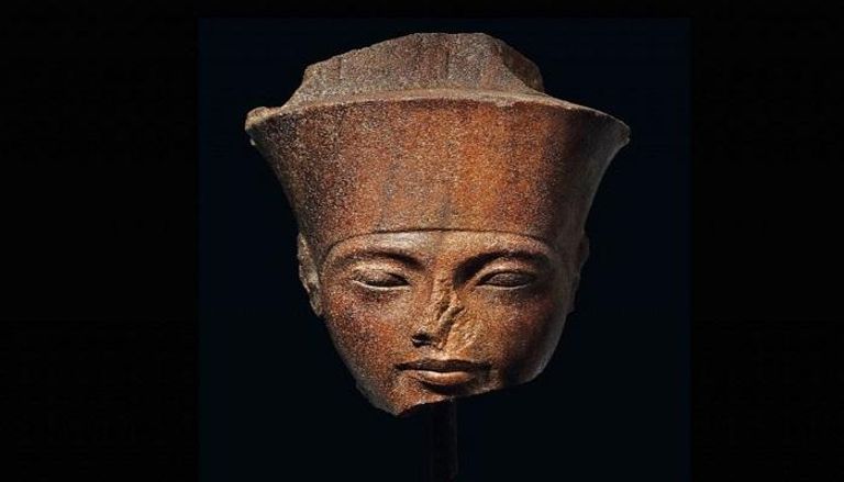 رأس تمثال الملك توت عنخ آمون