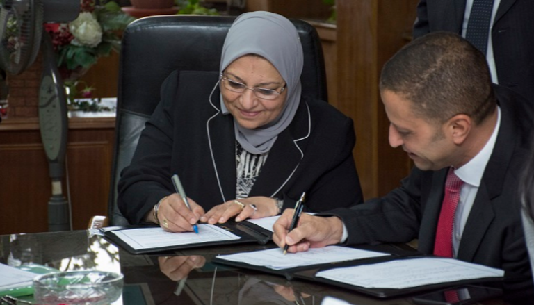 توقيع عقد توريد أول محول كهربائي رقمي لمصر من سيمنس