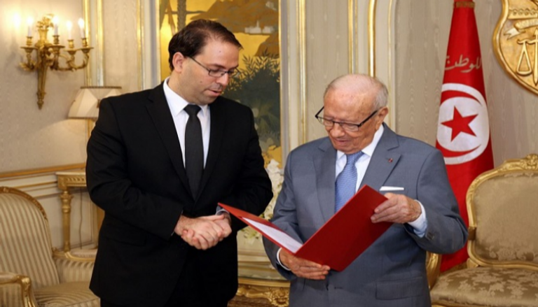 الرئيس التونسي الباجي قايد السبسي ورئيس الحكومة يوسف الشاهد