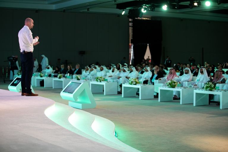 فاعليات منتدى الشارقة للاستثمار الأجنبي المباشر - أرشيفية صورة من الدورة السابقة