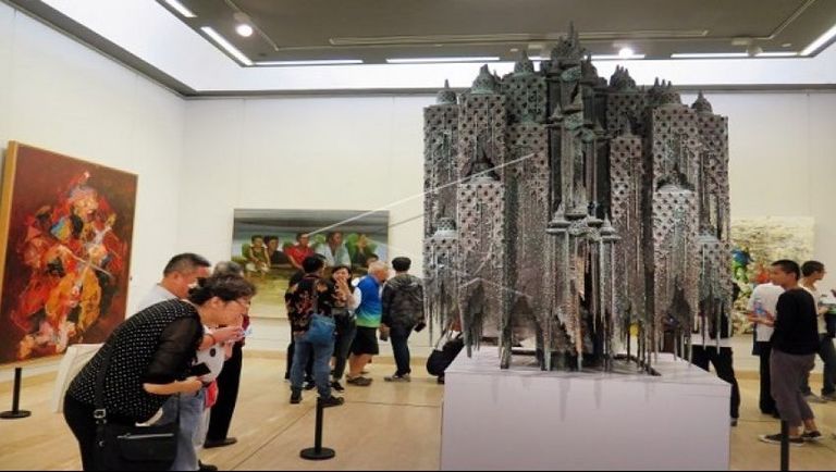 شعار بينالي القاهرة الـ13