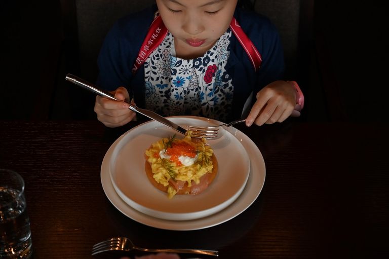 دروس لأطفال النخبة في شنغهاي للتألق وسط الصينيين الأثرياء