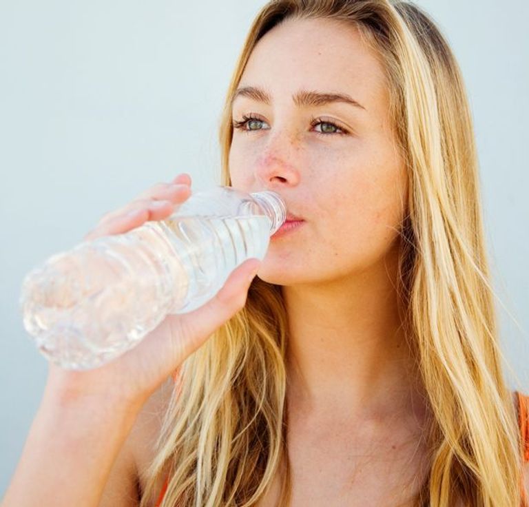 ١٢ نصيحة لعطلة صيفية خالية من المشاكل الصحية