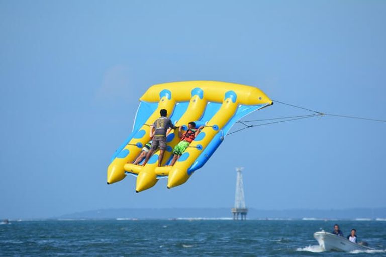 رياضات بحرية تتفرد بها دبي جربها هذا الصيف