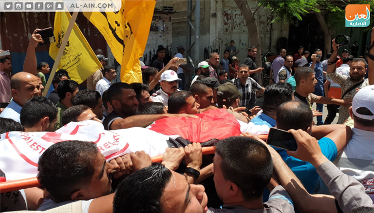 دموع وغضب في وداع المسعف الفلسطيني الشهيد بغزة