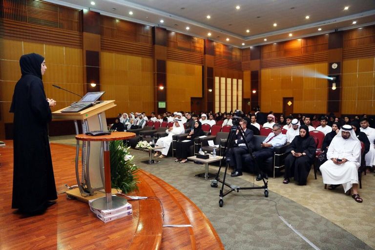 مشاركون في انطلاق منتدى التمكين بأبوظبي