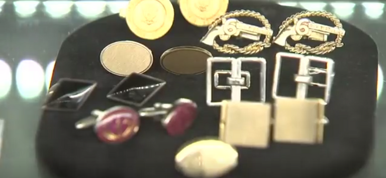 طرح معظم مقتنيات الممثل الراحل بيرت رينولدز الشخصية في مزاد