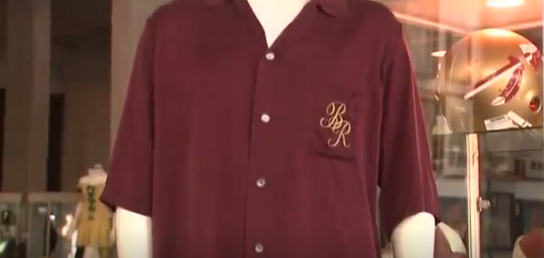 طرح معظم مقتنيات الممثل الراحل بيرت رينولدز الشخصية في مزاد