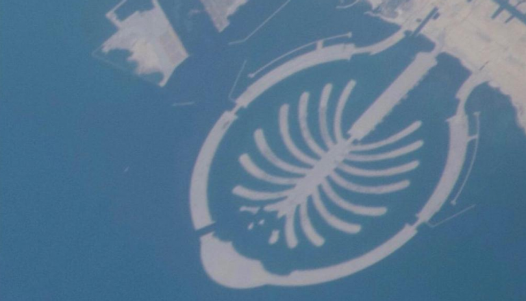 صورة من السماء لنخلة جميرا التي التقطها أحد رواد الفضاء 