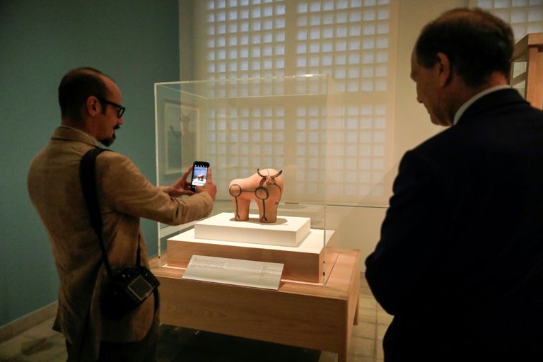 معرض أعمال بيكاسو الفخارية