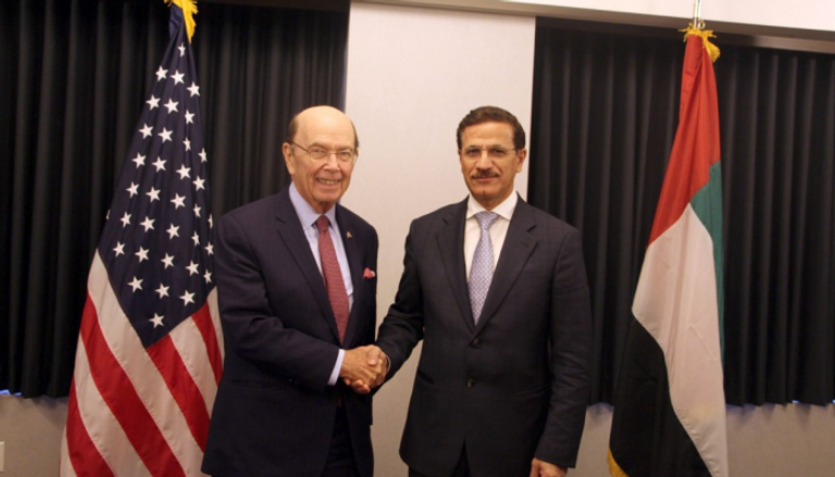 وزير الاقتصاد الإماراتي يلتقي وزير التجارة الأمريكي