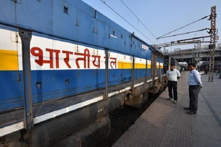 مشروع Train-18 يعمل تحت إشراف رادار اليقظة بعد الشكاوى 