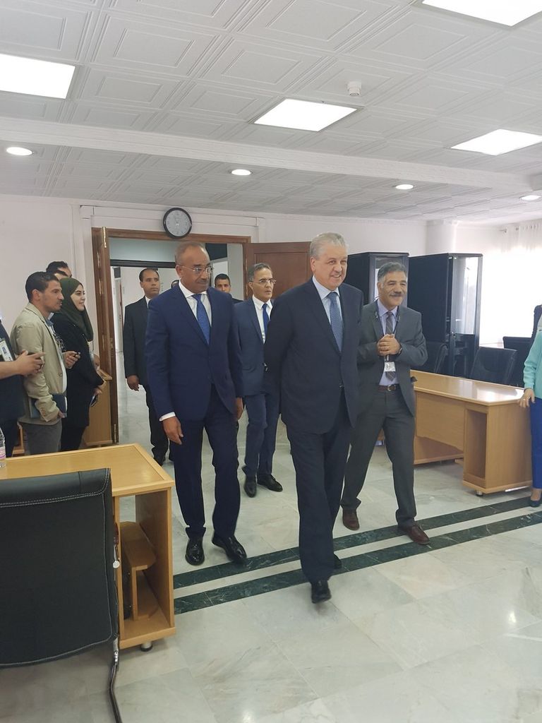 عبد المالك سلال رئيس الوزراء الجزائري الأسبق - أرشيفية عبد المالك سلال رئيس الوزراء الجزائري الأسبق - أرشيفية