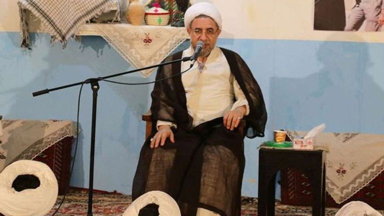 محسن آراكي مرشد إيران علي خامنئي وإبراهيم رئيسي - أرشيفية