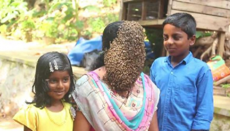 الهندية جيشا بقناع النحل