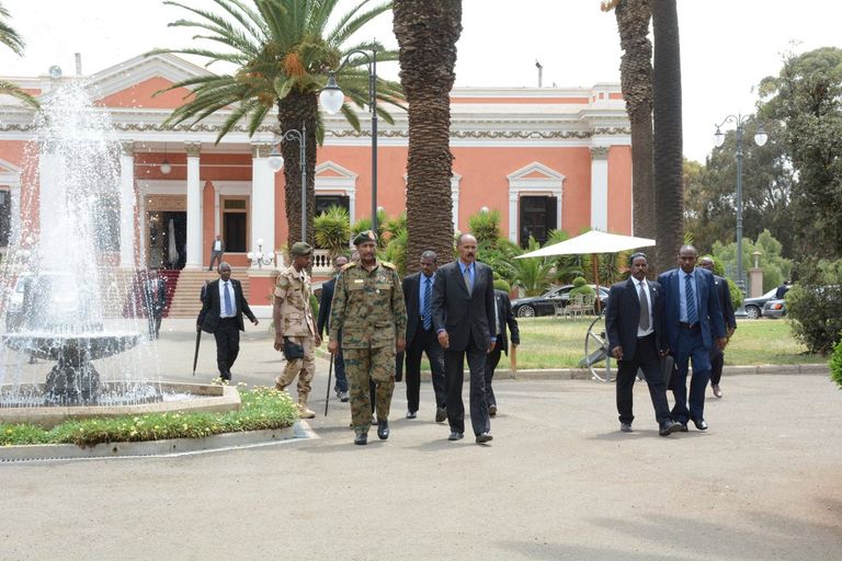 جانب من لقاء الرئيس الإريتري والفريق أول عبدالفتاح البرهان