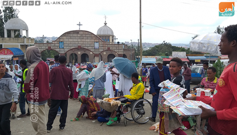 أسواق شعبية تحيط بالكنائس الإثيوبية