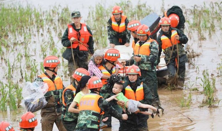 تواصل هطول الأمطار الغزيرة والسيول في الصين