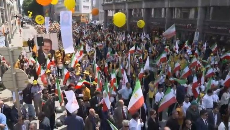 جانب من مظاهرات المعارضة الإيرانية في بروكسل ضد نظام طهران