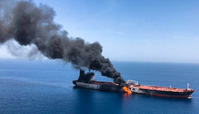 إحدى ناقلتي النفط اللتين تعرضتا للهجوم في خليج عمان