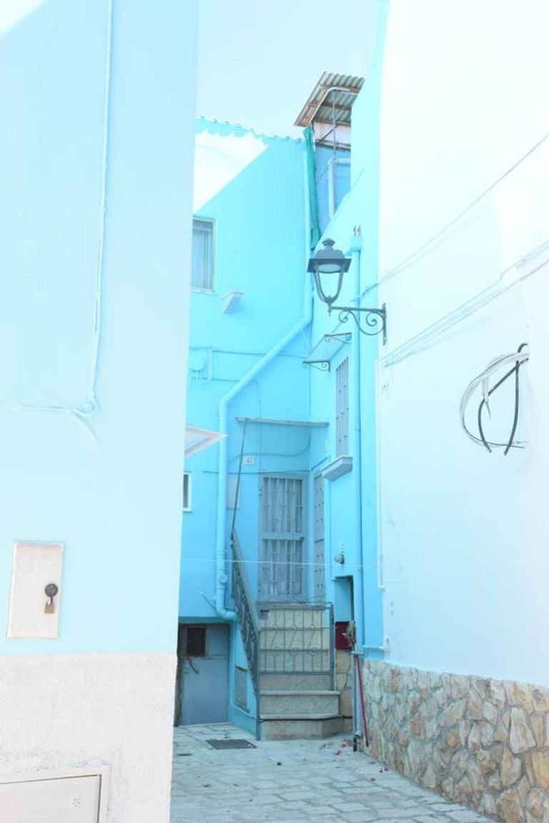 كازاماسيما.. قرية إيطاليا الزرقاء