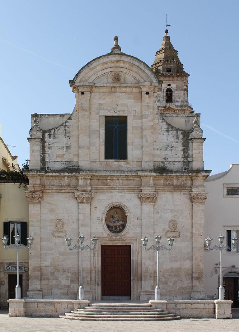 كازاماسيما.. قرية إيطاليا الزرقاء