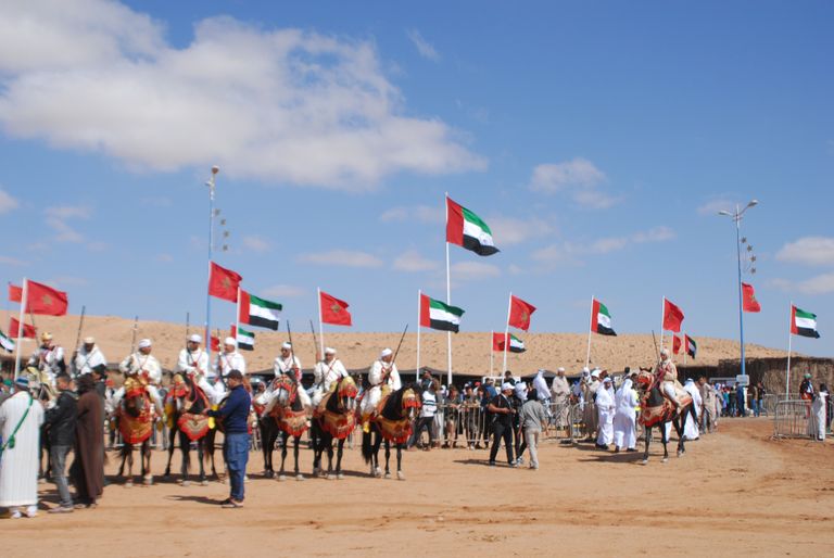 الراية الإماراتية في "موسم طانطان" المغربي