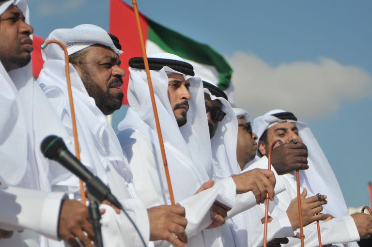 الراية الإماراتية في "موسم طانطان" المغربي