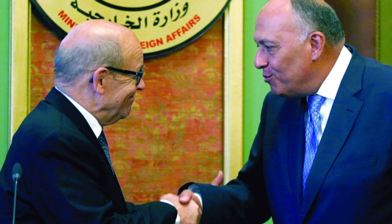 لقاء سابق بين وزير الخارجية المصري ونظيره الفرنسي