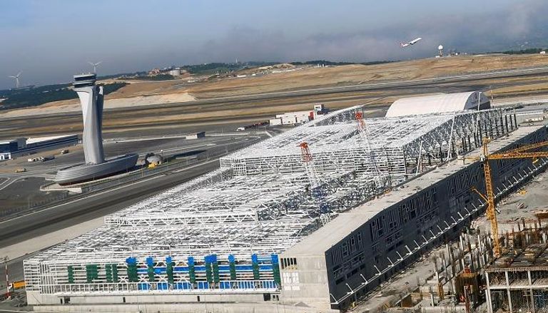 إنشاءات مطار إسطنبول تأثرت بتدهور الوضع الاقتصادي - رويترز