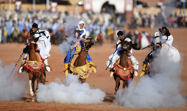 جانب من مشاركة الإمارات في مهرجان طانطان المغربي