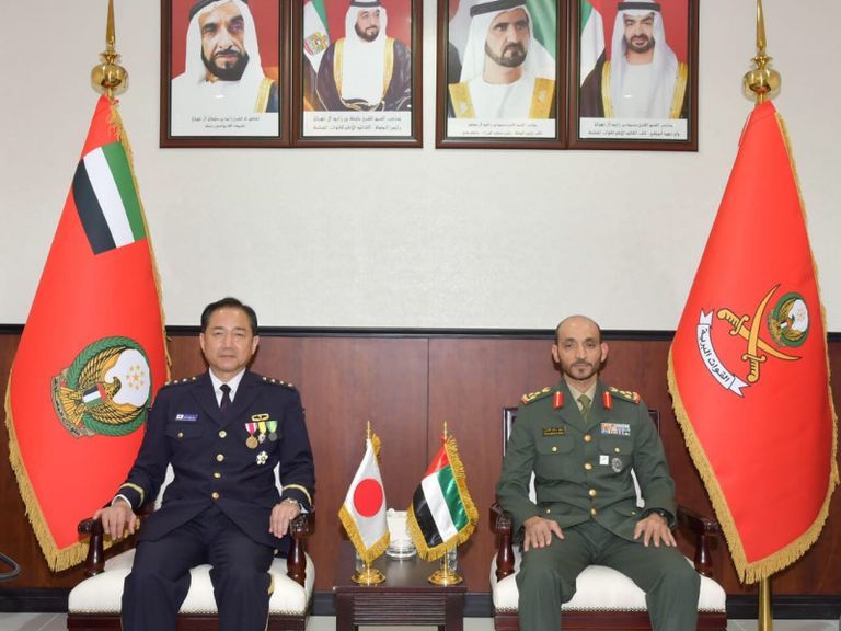 الشيخ محمد بن زايد آل نهيان والفريق كوجي يامازاكي