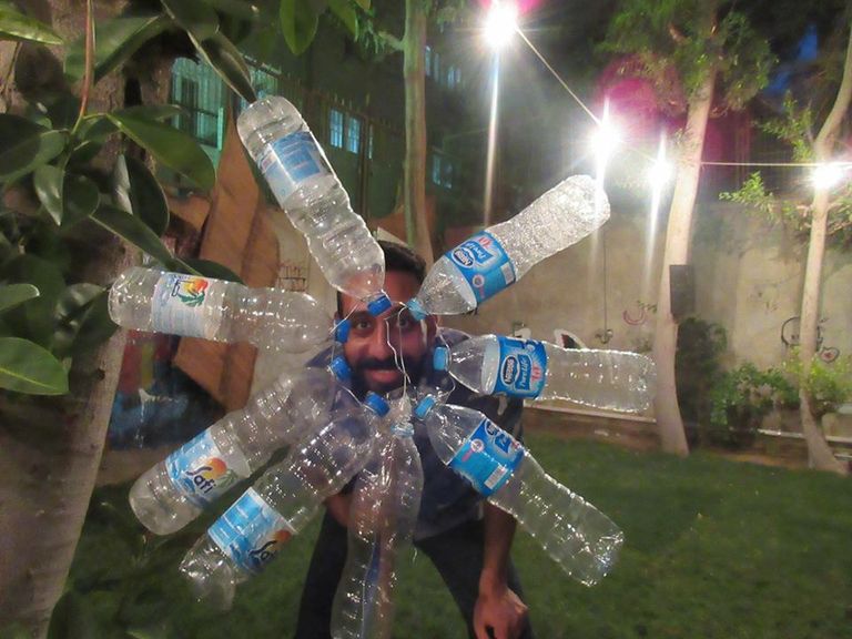 جانب من إحدى المبادرات لنشر الوعي بمخاطر البلاستيك