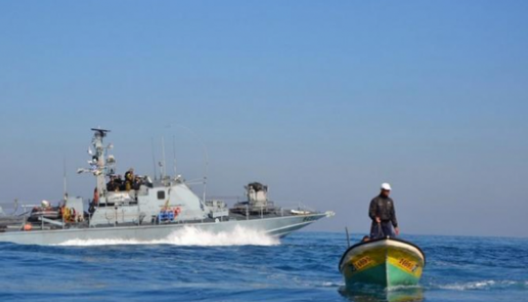 قارب صيد فلسطيني في بحر غزة - أرشيفية