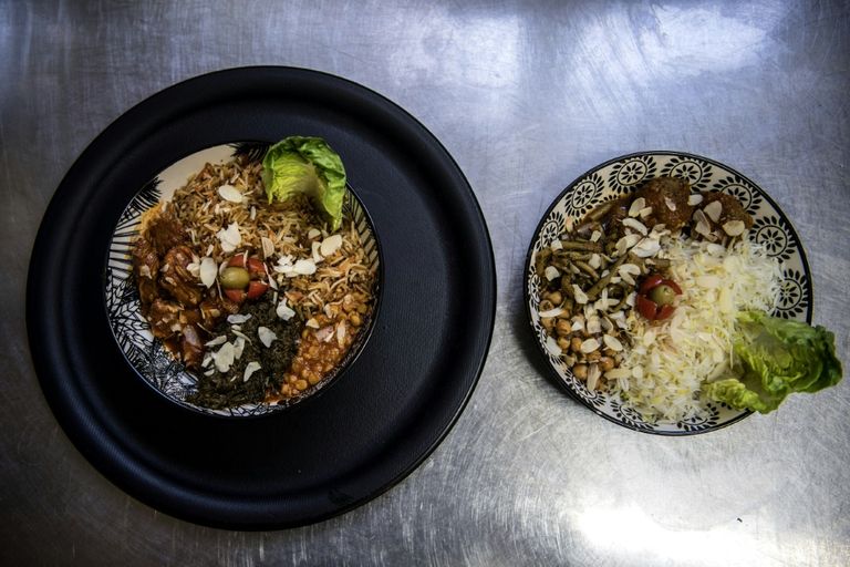 في مطعم "كابول كيتشن" في باريس.. الطبخ رابط قوي مع أفغانستان