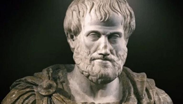 تمثال للفيلسوف أرسطو