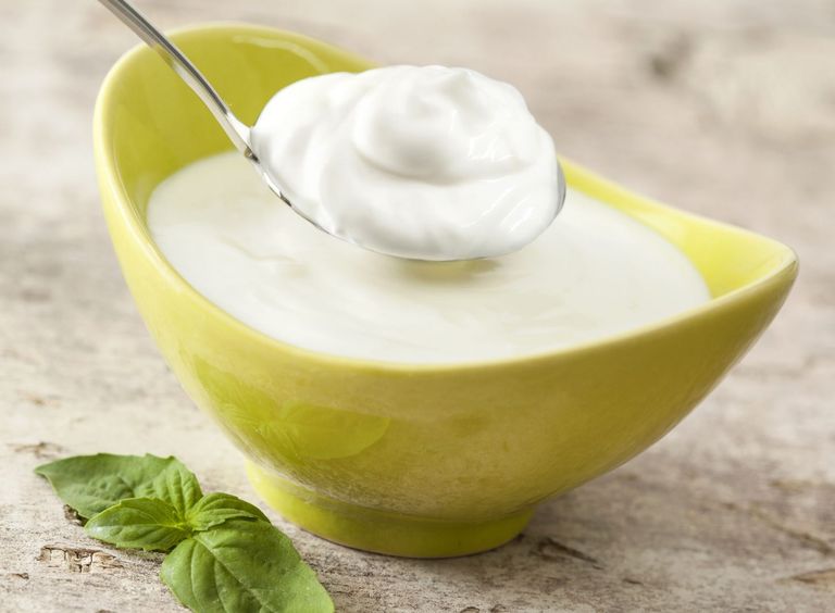 تناول لبن الزبادي قد يقلل من خطر الإصابة بسرطان الأمعاء - أرشيفية