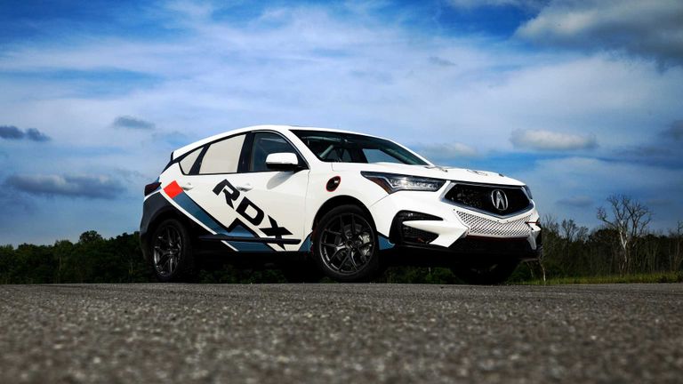 سيارات أكيورا المشاركة في سباق Pikes Peak