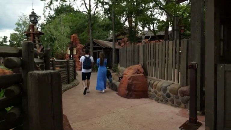 الثاني البلجيكي أرنو مالمدي وماري كرومن