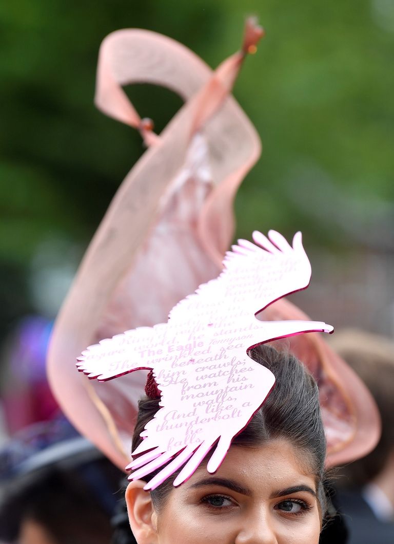 حسناوات بريطانيا في مهرجان اسكوت للخيول