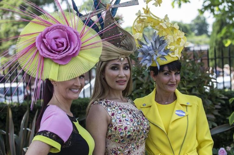 حسناوات بريطانيا في مهرجان اسكوت للخيول