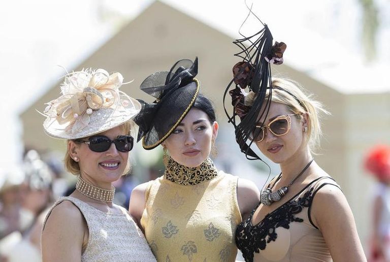 حسناوات بريطانيا في مهرجان اسكوت للخيول