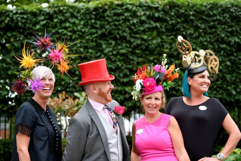 حسناوات بريطانيا في مهرجان اسكوت للخيول